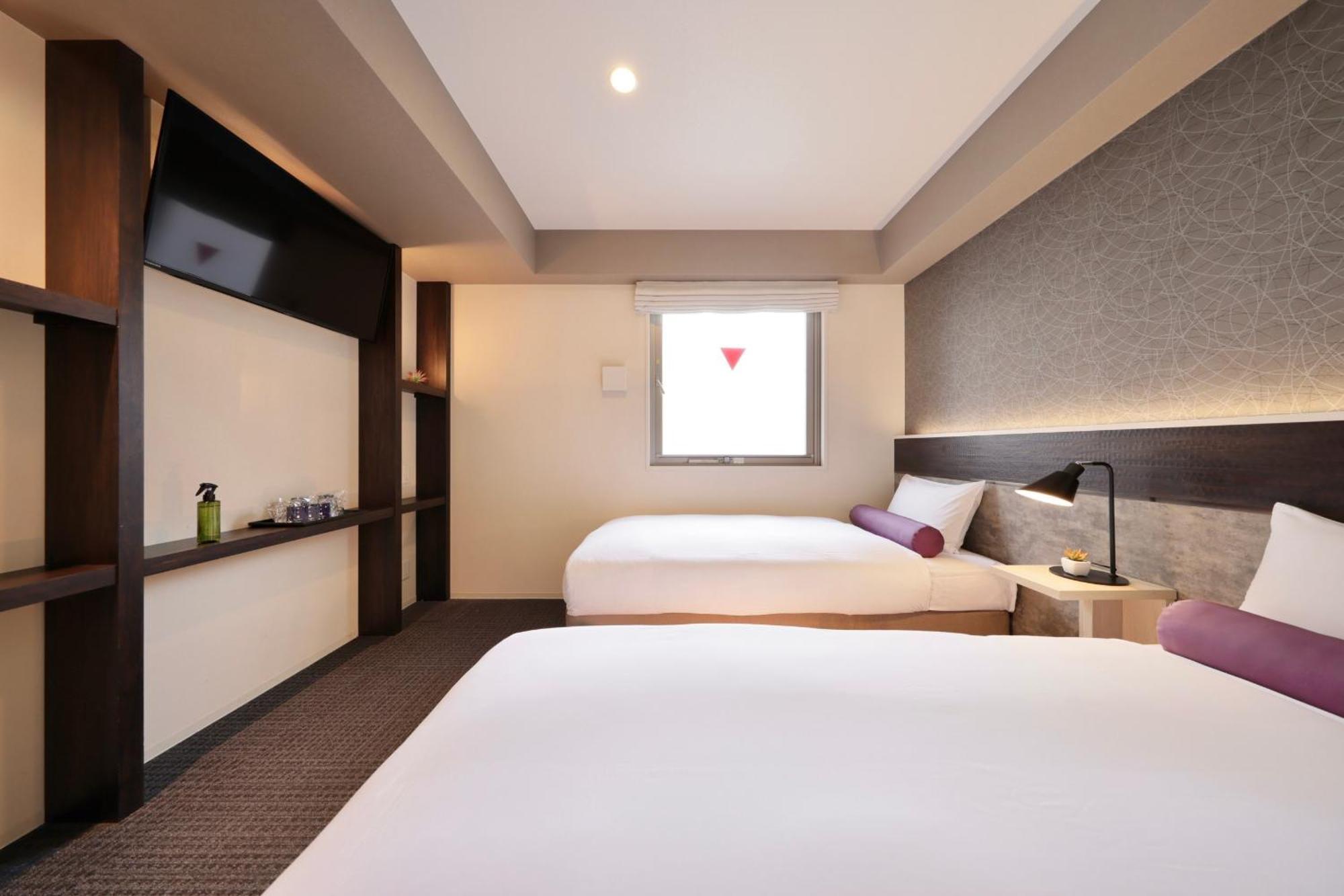 Hotel Doutonbori Crystal ⅱ 4*