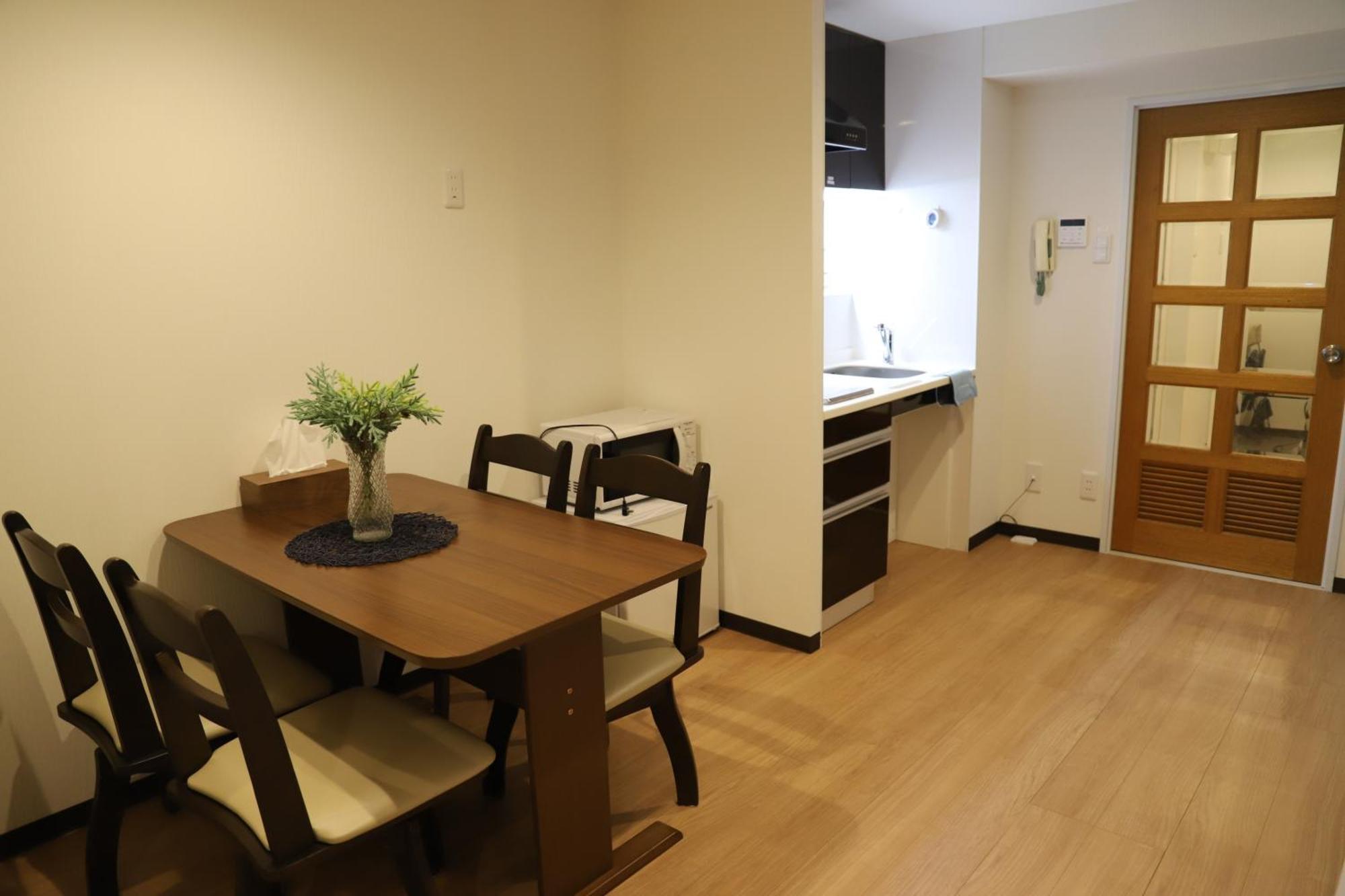 Apartment 有朋ハウス Osaka