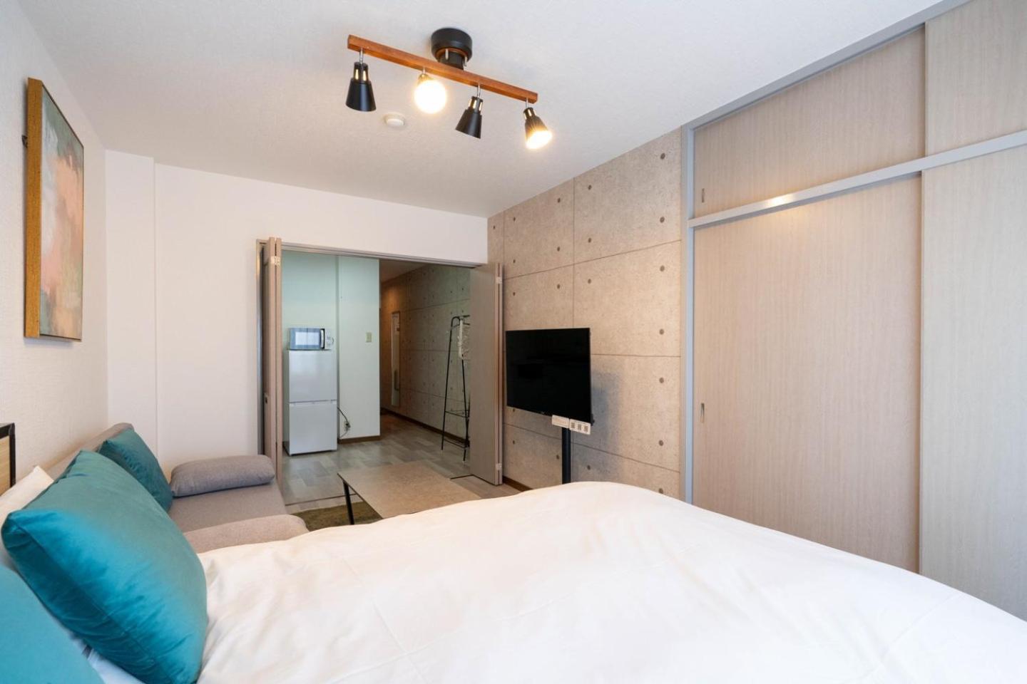 Megadome West Apartment