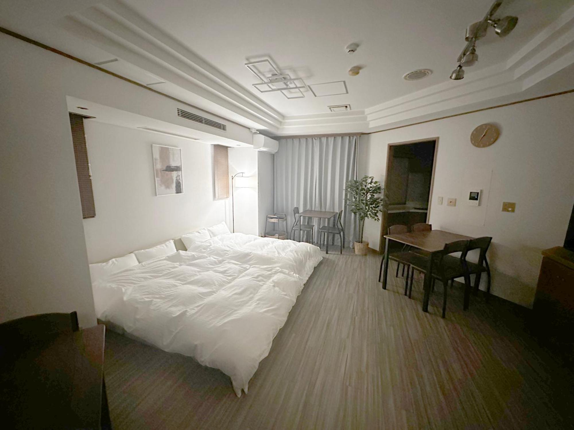 松屋町駅 徒歩5分!!! 心斎橋地下鉄1駅 距離 ホテルリネン使用 *