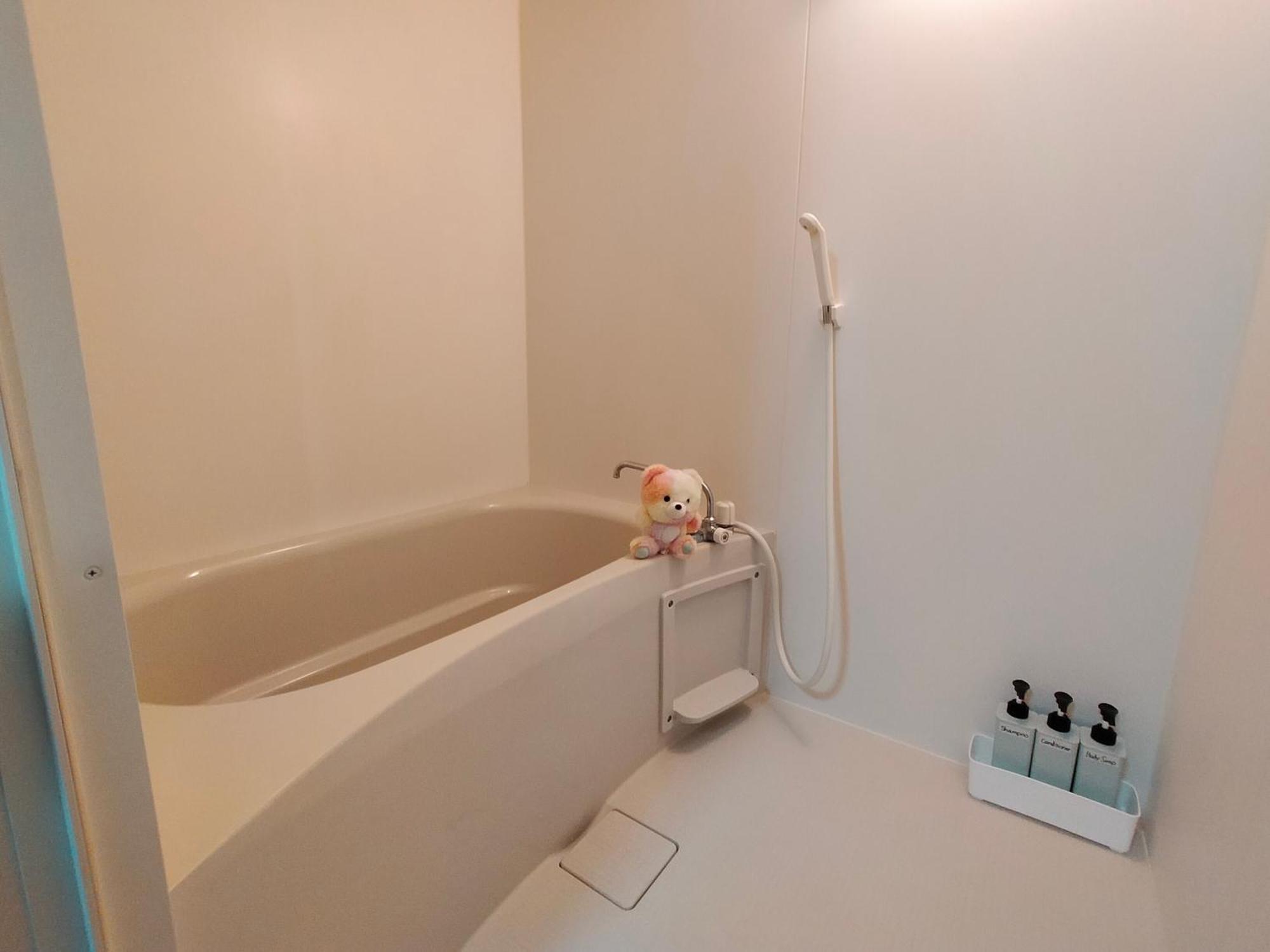 Secret Base Station Side Apartment *
