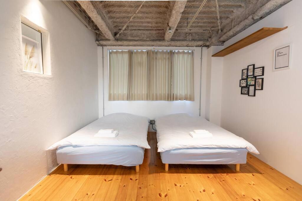 【大阪市中心】一棟貸し切り、便利設備まで徒歩2分、心斎橋商店街まで徒歩10分！ Apartment