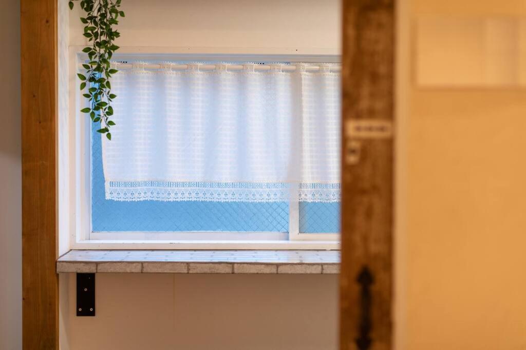 【大阪市中心】一棟貸し切り、便利設備まで徒歩2分、心斎橋商店街まで徒歩10分！ *