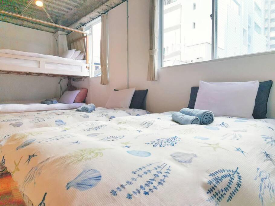 【大阪市中心】一棟貸し切り、便利設備まで徒歩2分、心斎橋商店街まで徒歩10分！ Apartment *
