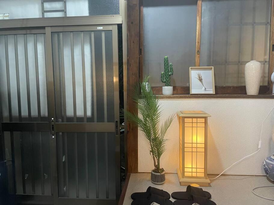 Kenchi House, 2-minute Walk From Nihonbashi Station And Kuromon Market *