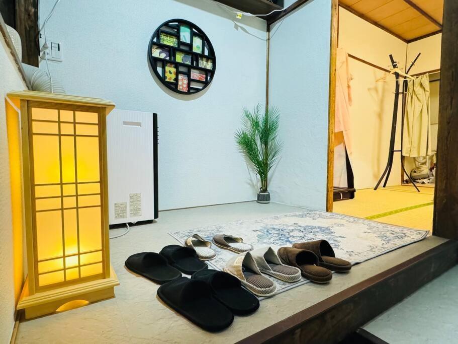 Kenchi House, 2-minute Walk From Nihonbashi Station And Kuromon Market Osaka