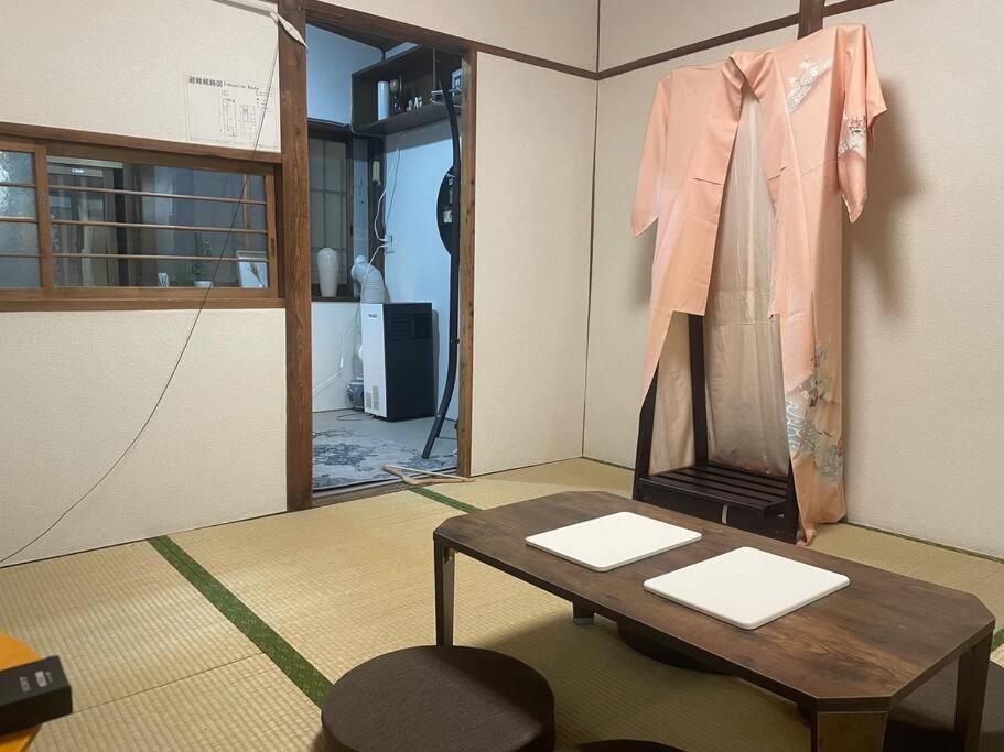 Kenchi House, 2-minute Walk From Nihonbashi Station And Kuromon Market *