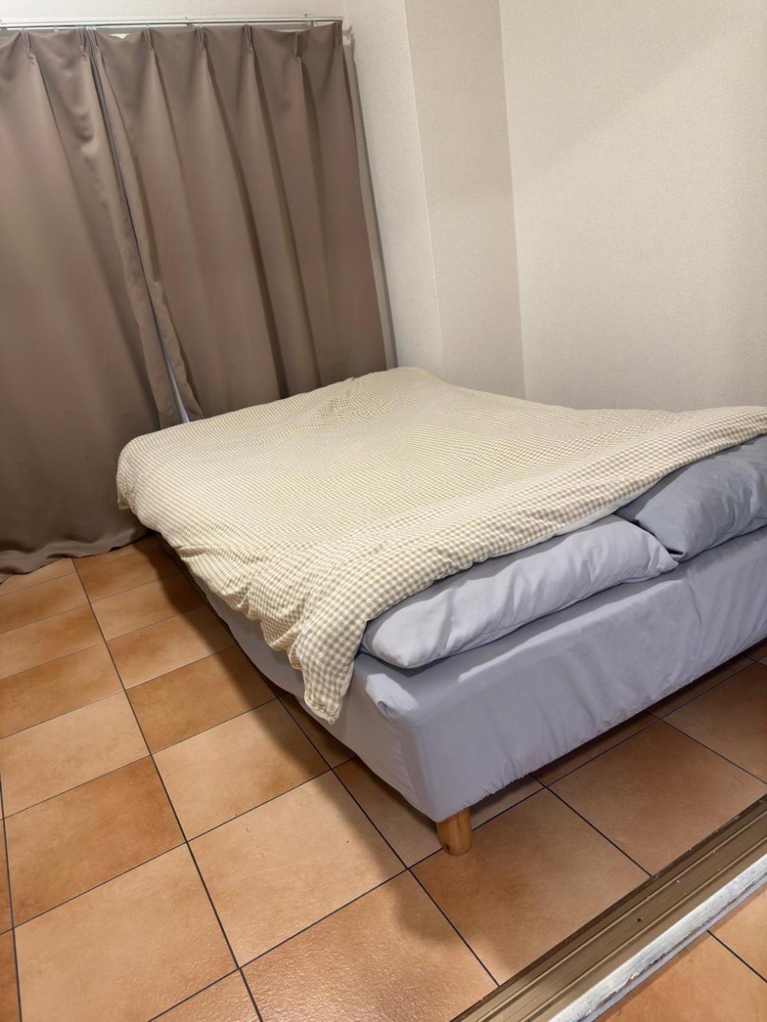Apartment Just Renovated 1dk Close To Shinsaibashi *
