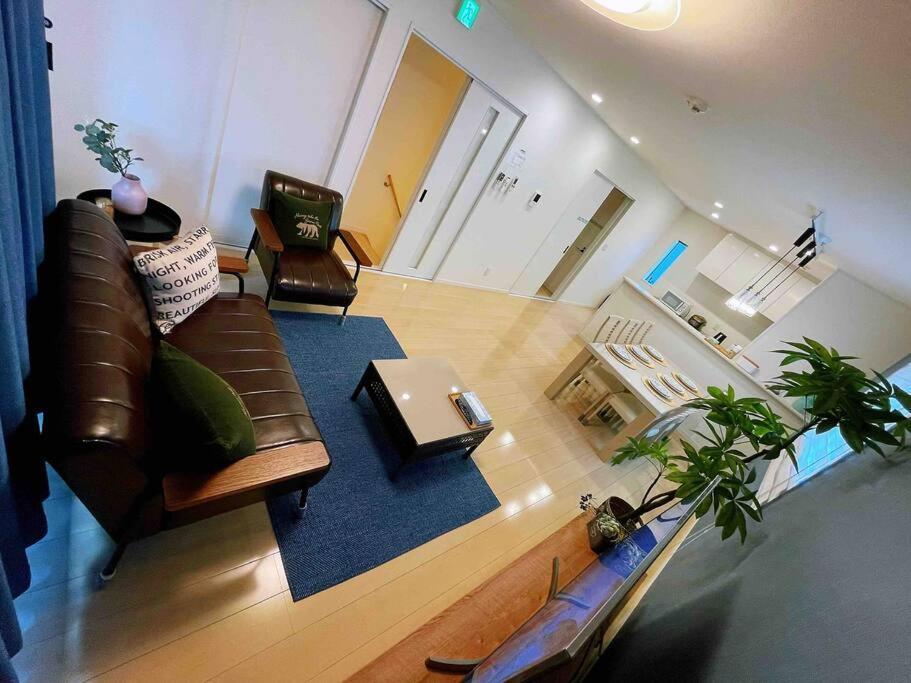 Apartment Spacious 120m2/4 Bedrooms/2 Toilets/free Parking
