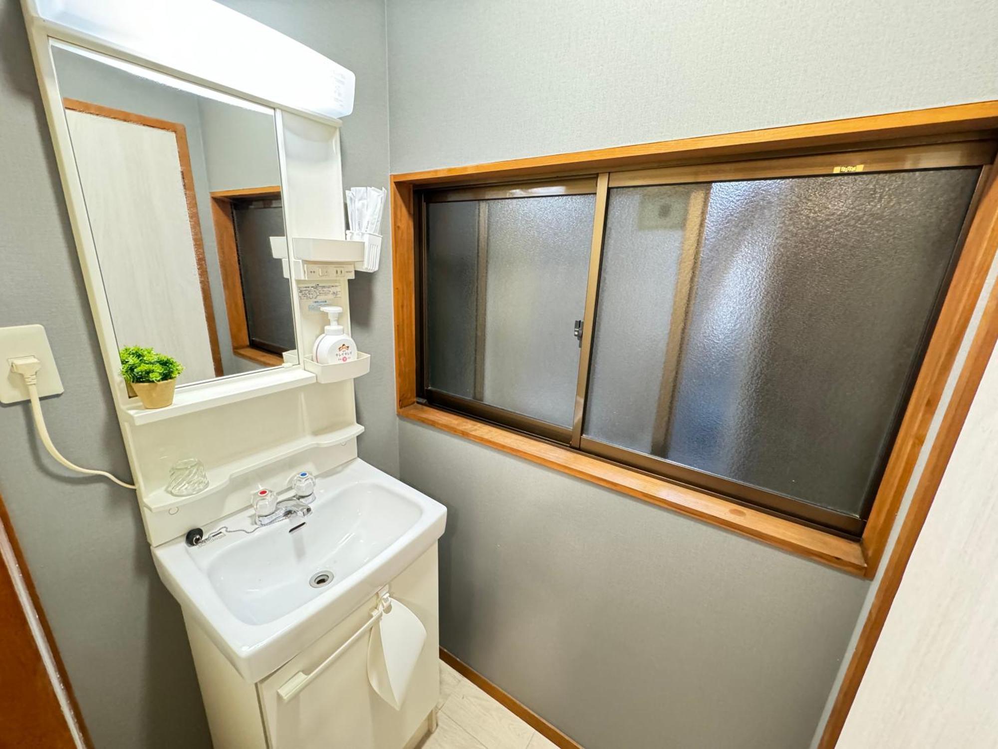 Apartment New Open Jungle Fun Fun J5 Coin Parking 500yen For 24hours Usj10 Minutes Osaka