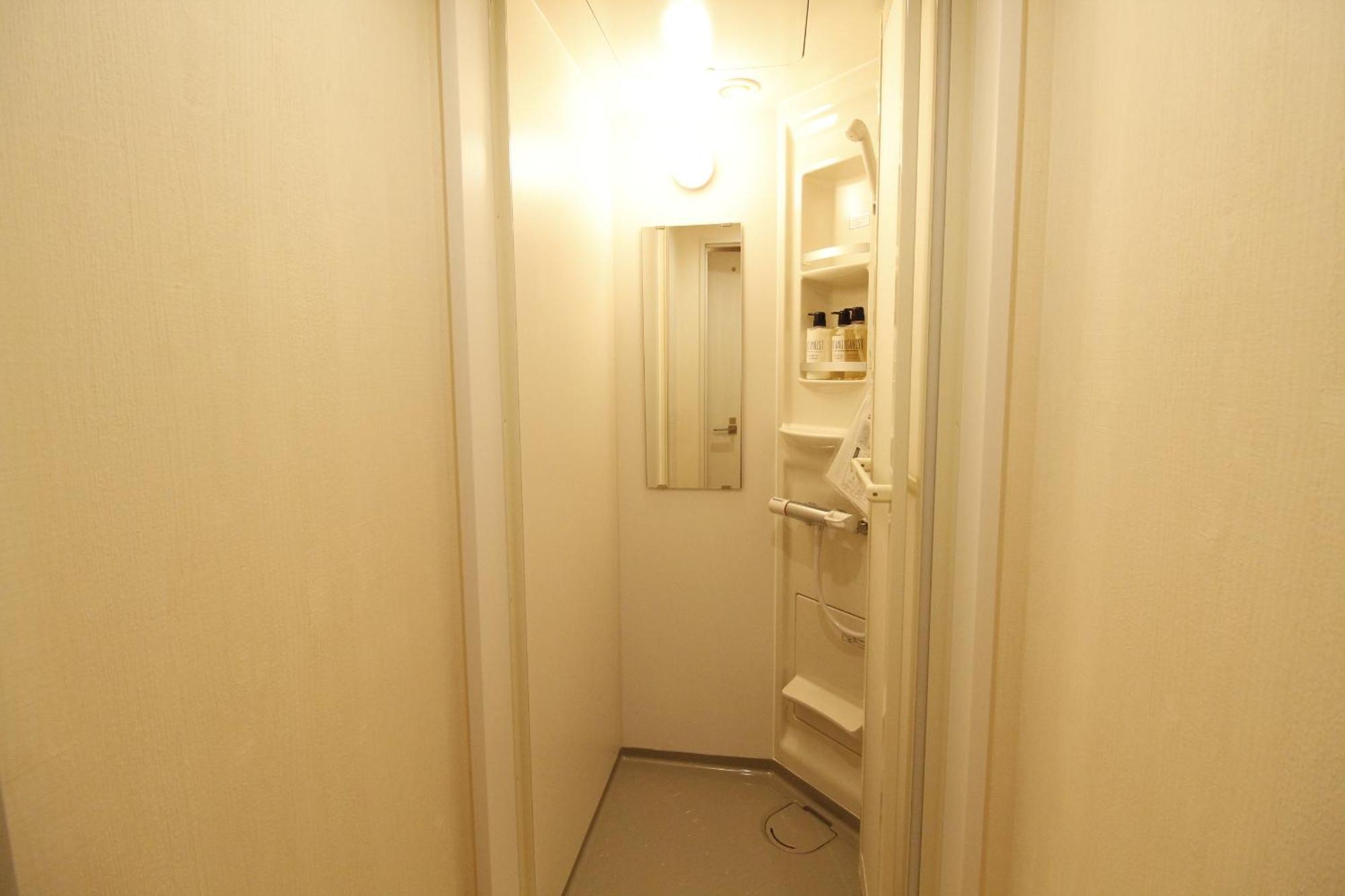 Hostel Bnb+ Namba