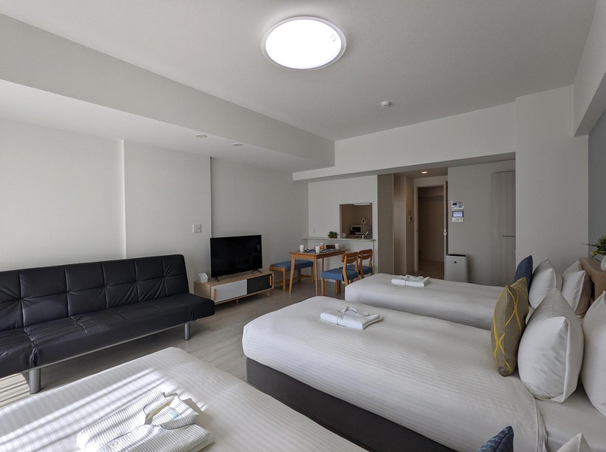 Eslead Tsuruhashi Hotel 3*