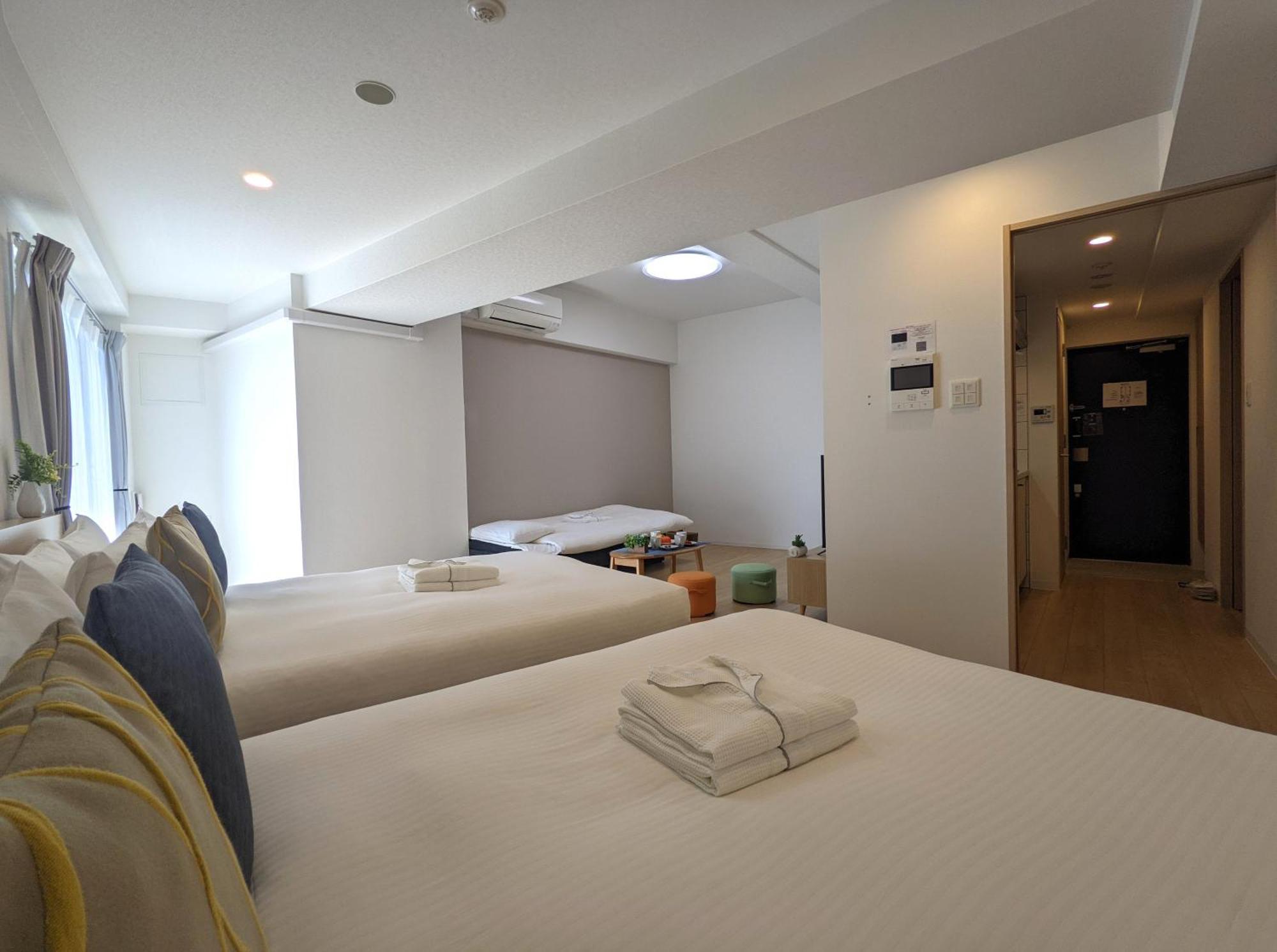 Eslead Tsuruhashi Hotel 3*
