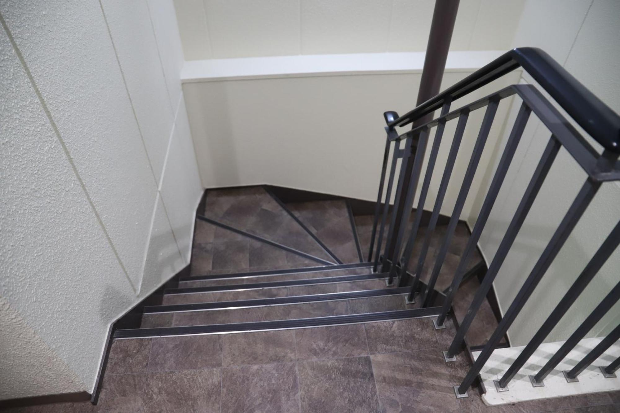 Apartment 有朋ハウス *