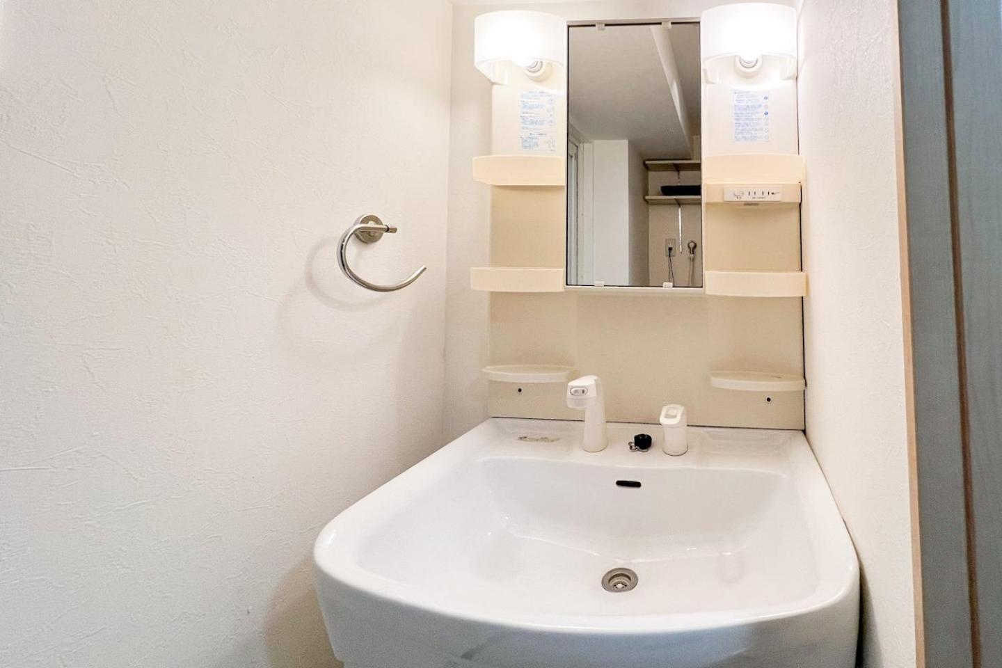 Apartment Diorecrest East Shinsaibashi Osaka