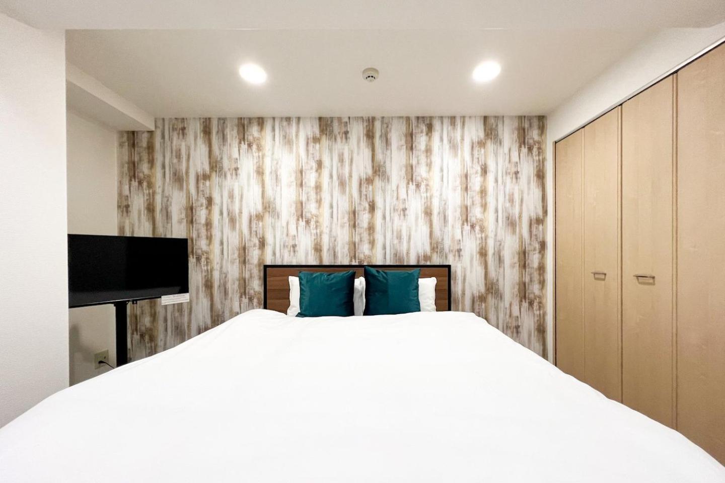 Apartment Diorecrest East Shinsaibashi *