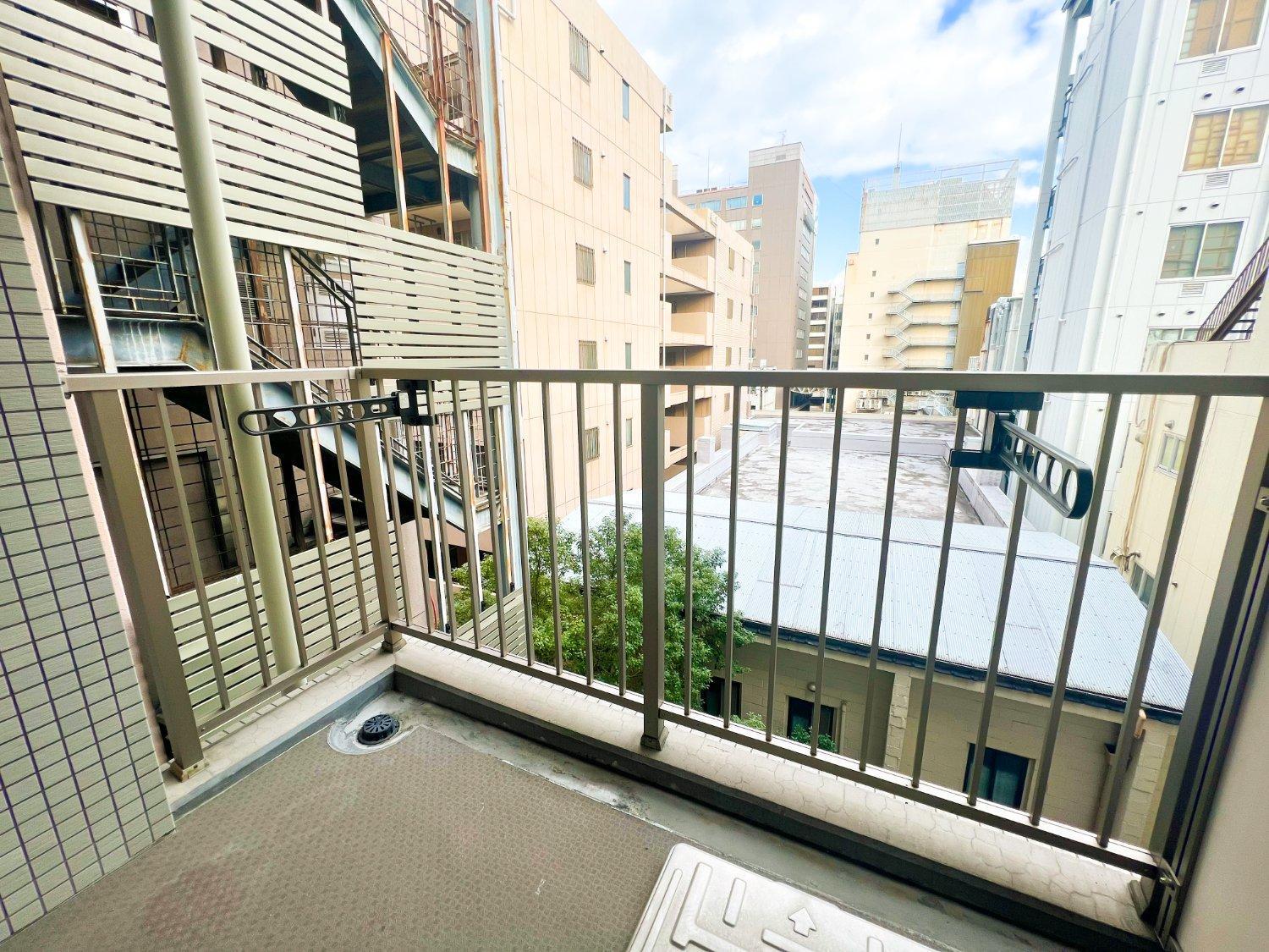 Diorecrest East Shinsaibashi *
