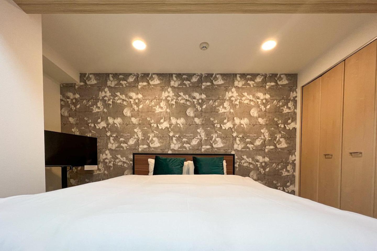 Apartment Diorecrest East Shinsaibashi *