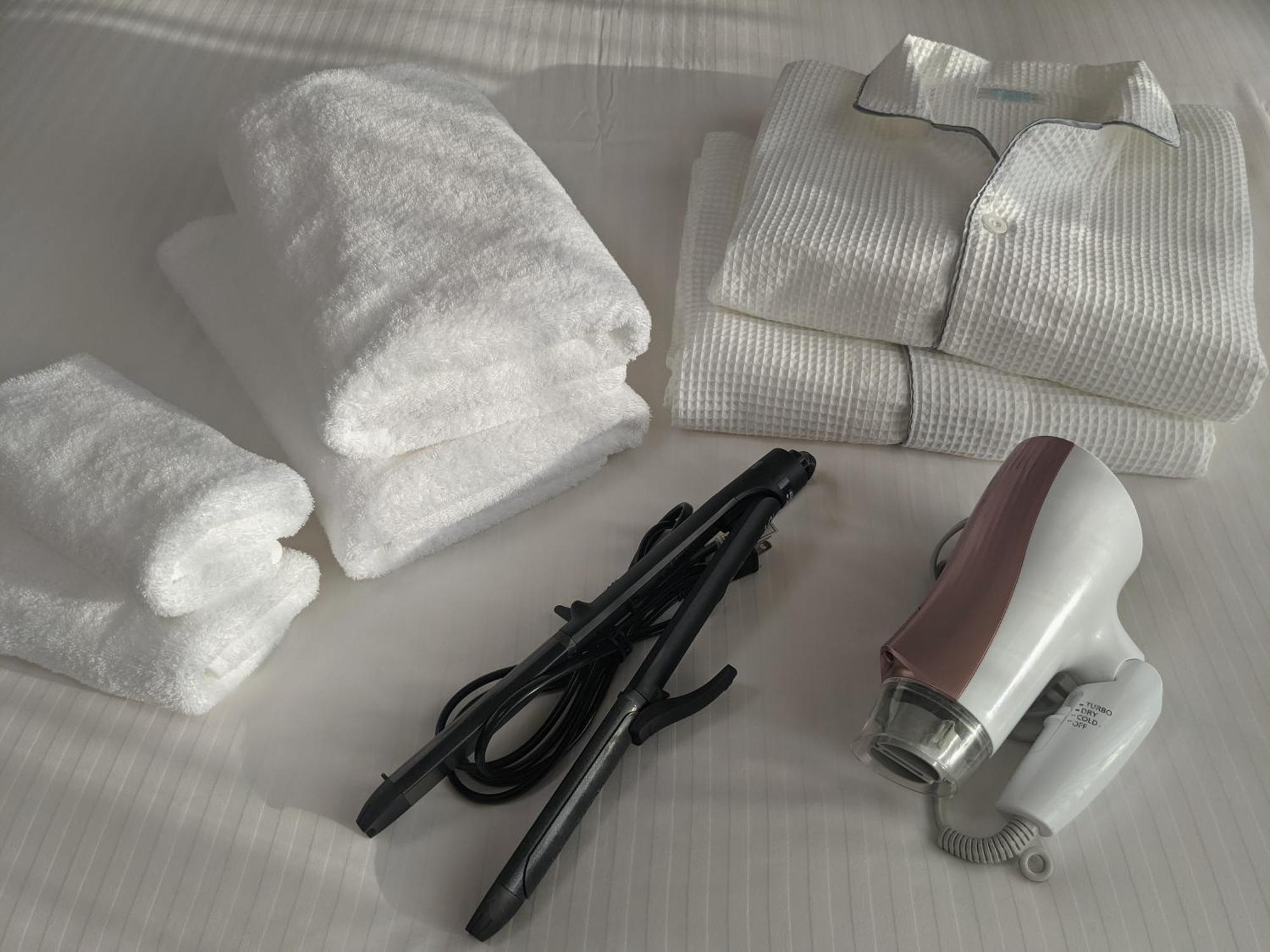 Eslead Tsuruhashi Hotel 3*