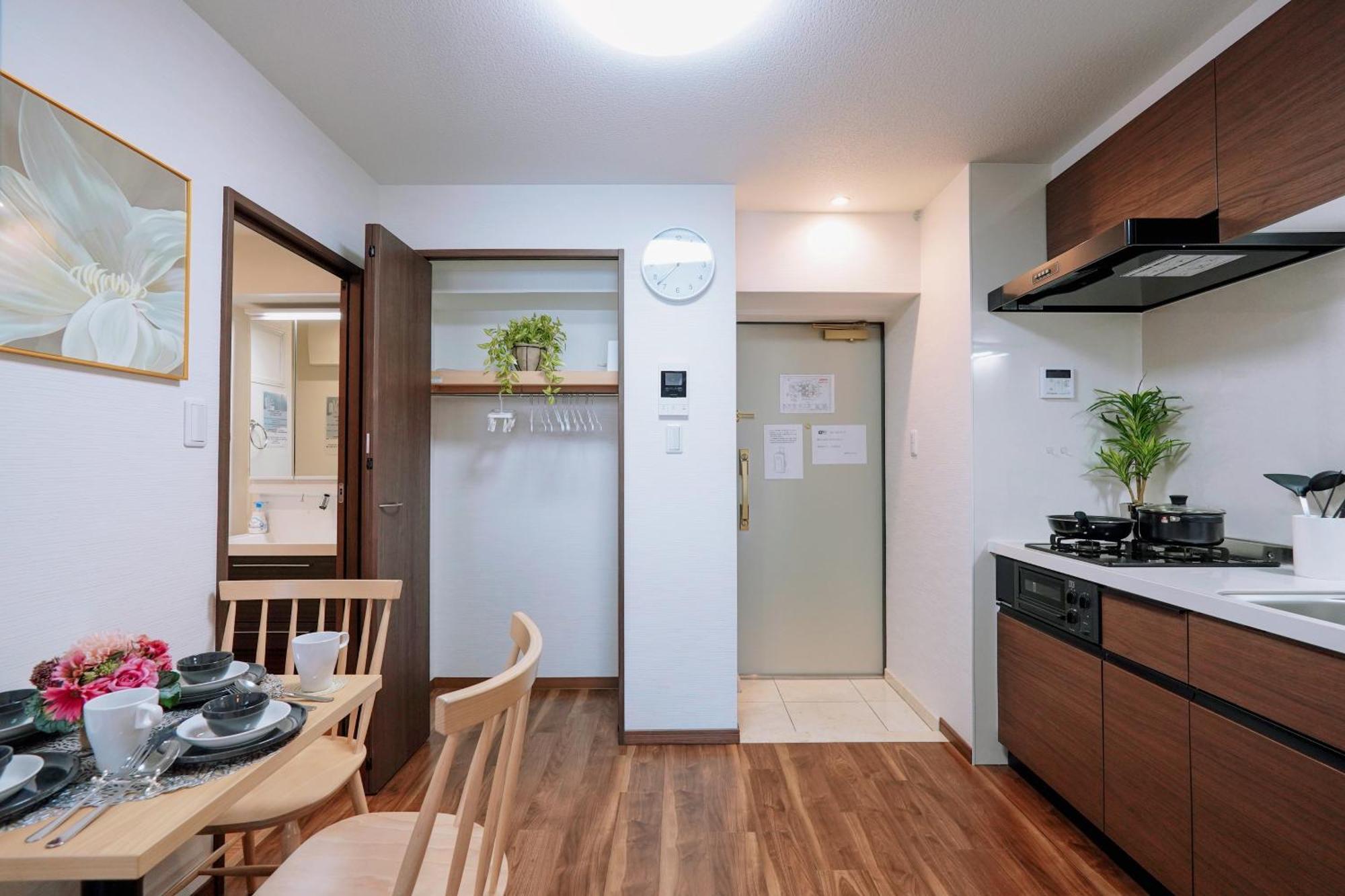Kuromon Royal Niponbashi Apartment Osaka