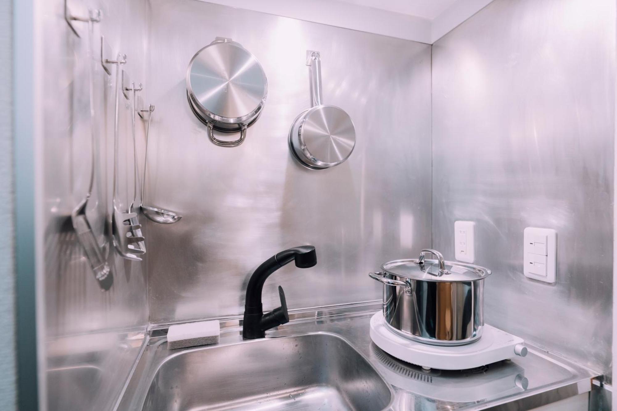 Apartment Minimalist Loft Namba Compact Studio With A 24-hour Gym Ma205