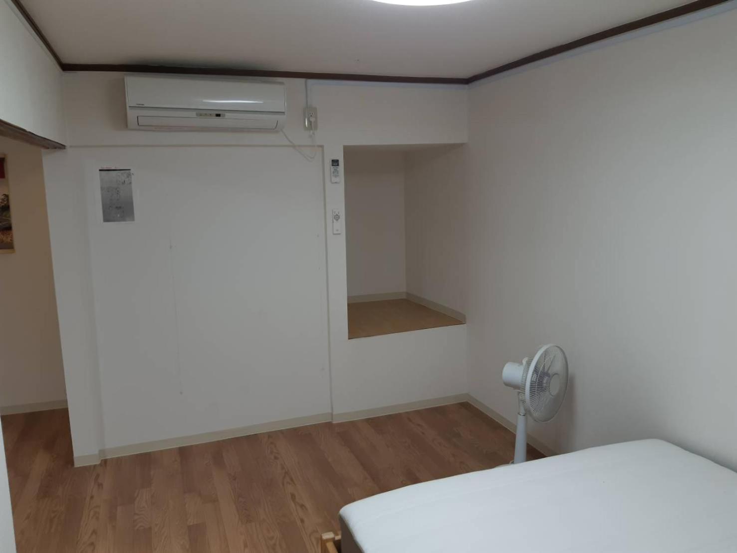 Apartment ハッピーハウス Osaka