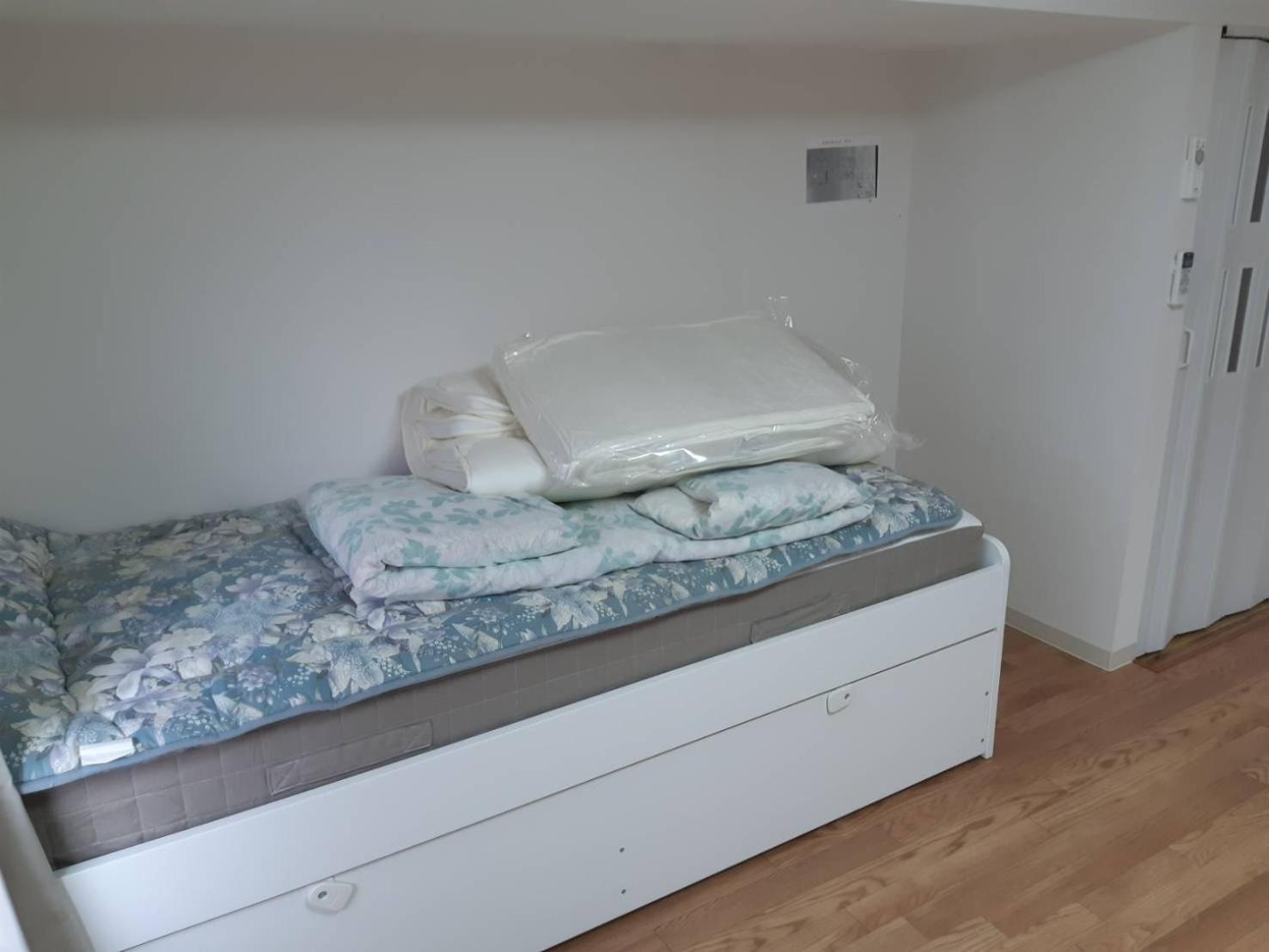 Apartment ハッピーハウス