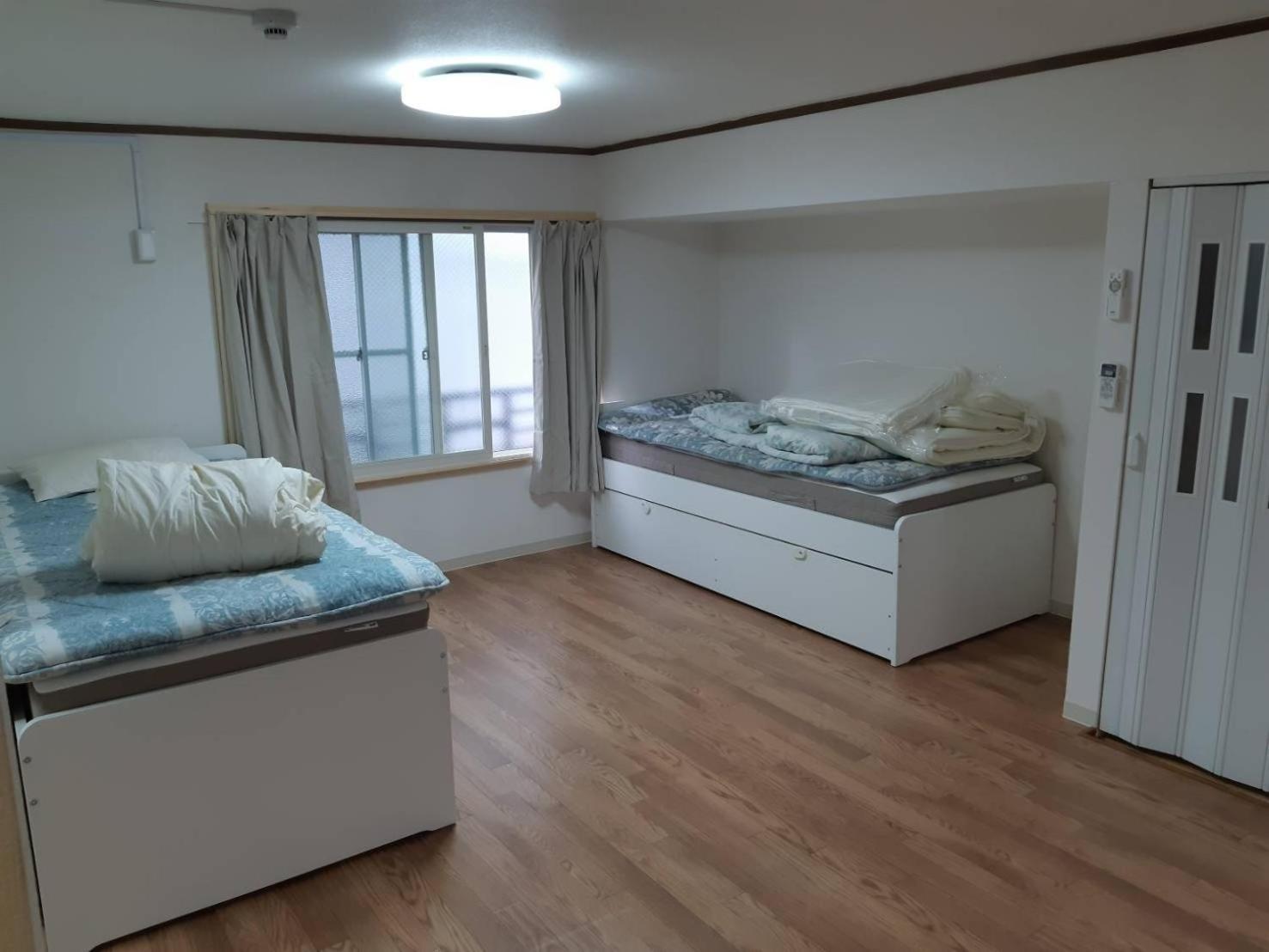 Apartment ハッピーハウス *