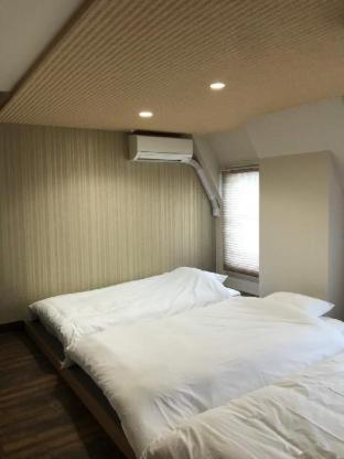 Laule'a Tennoji Aparthotel Osaka