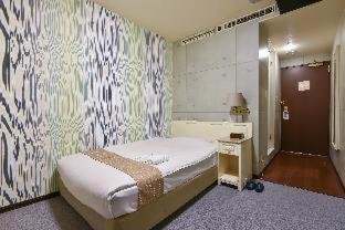Hotel New Shinsaibashi 3*