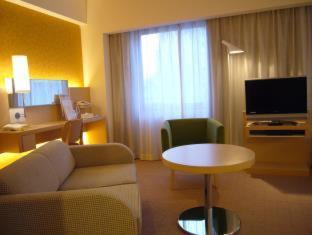 Plaza 4* Osaka