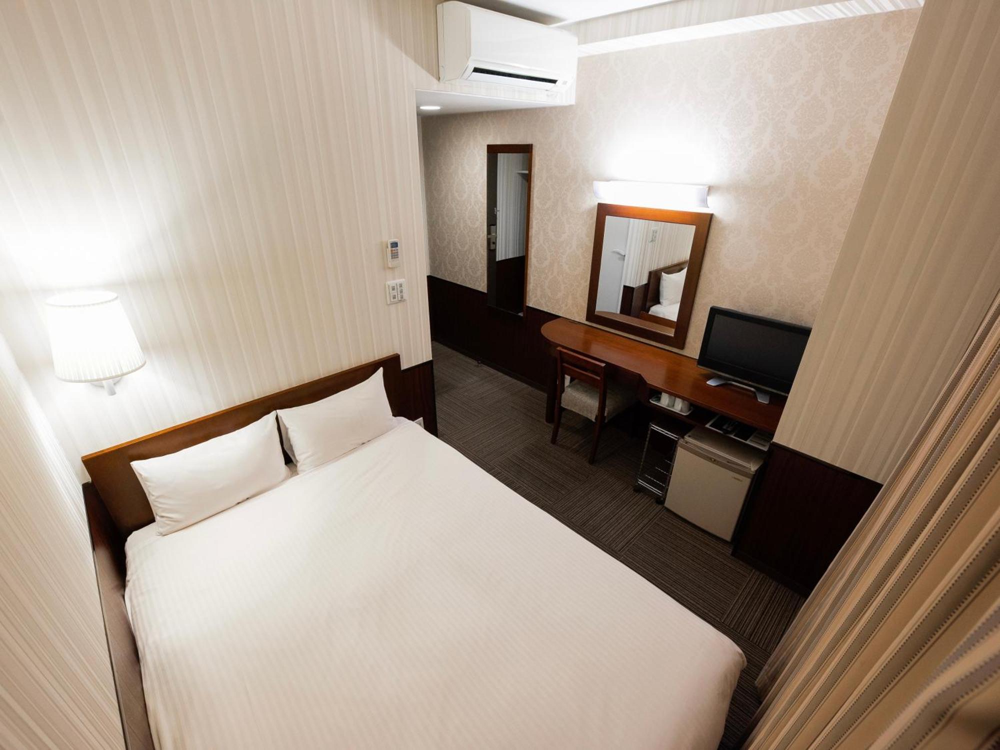 Hillarys Hotel