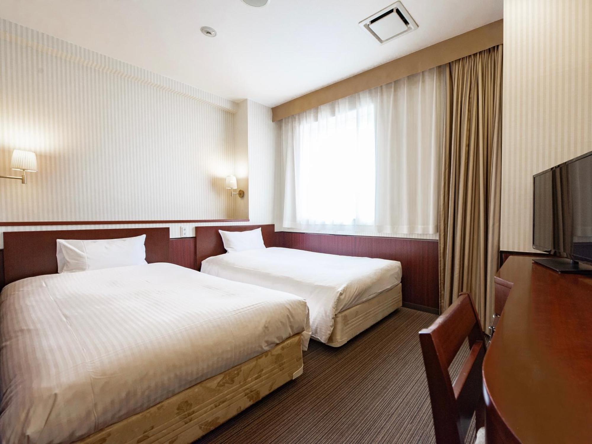 Hillarys Hotel Osaka