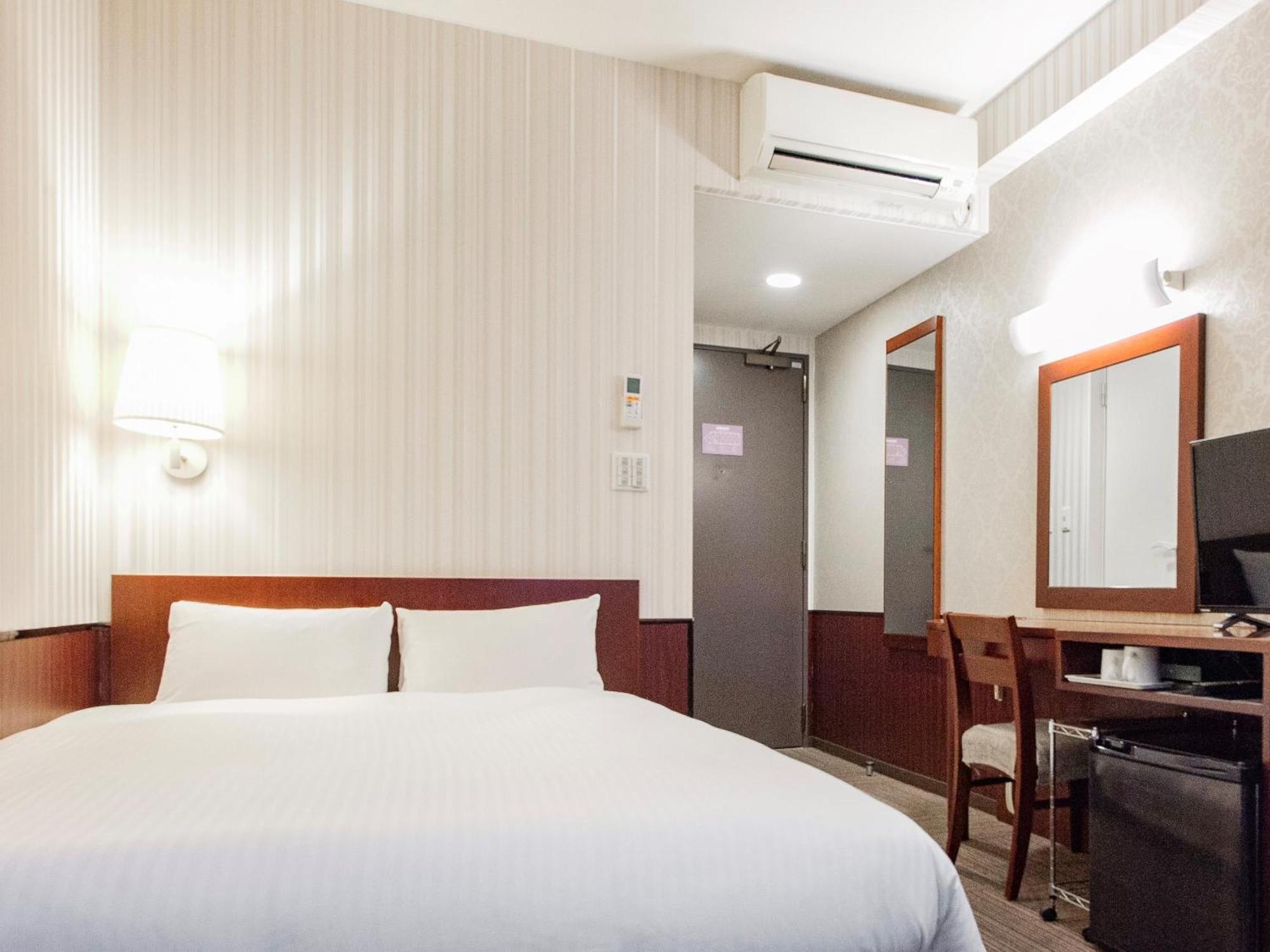 Hotel Hillarys Osaka