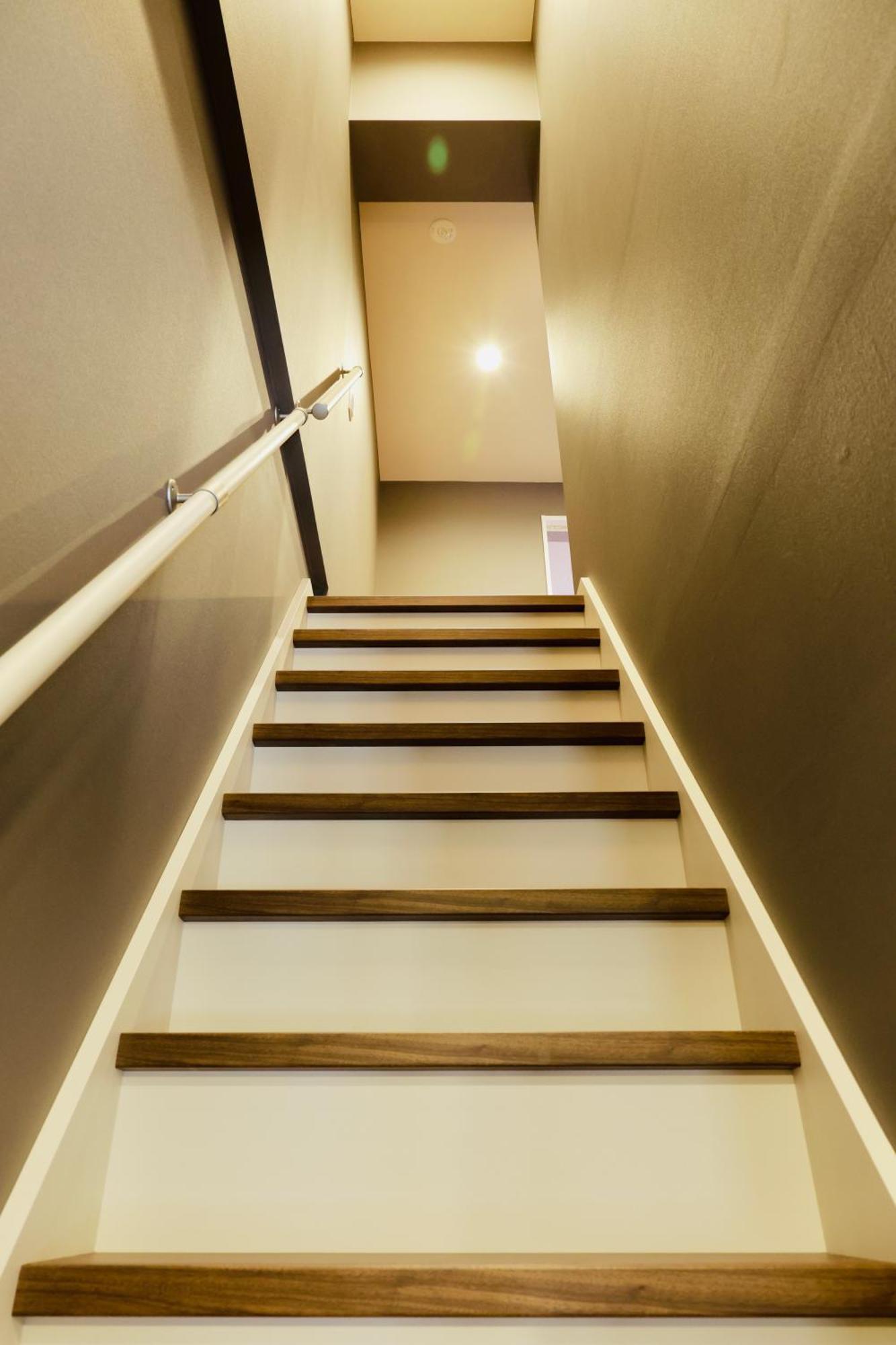 Apartment 【初見】天下茶屋徒歩6分。関西空港、梅田、心斎橋難波直接アクセス Osaka