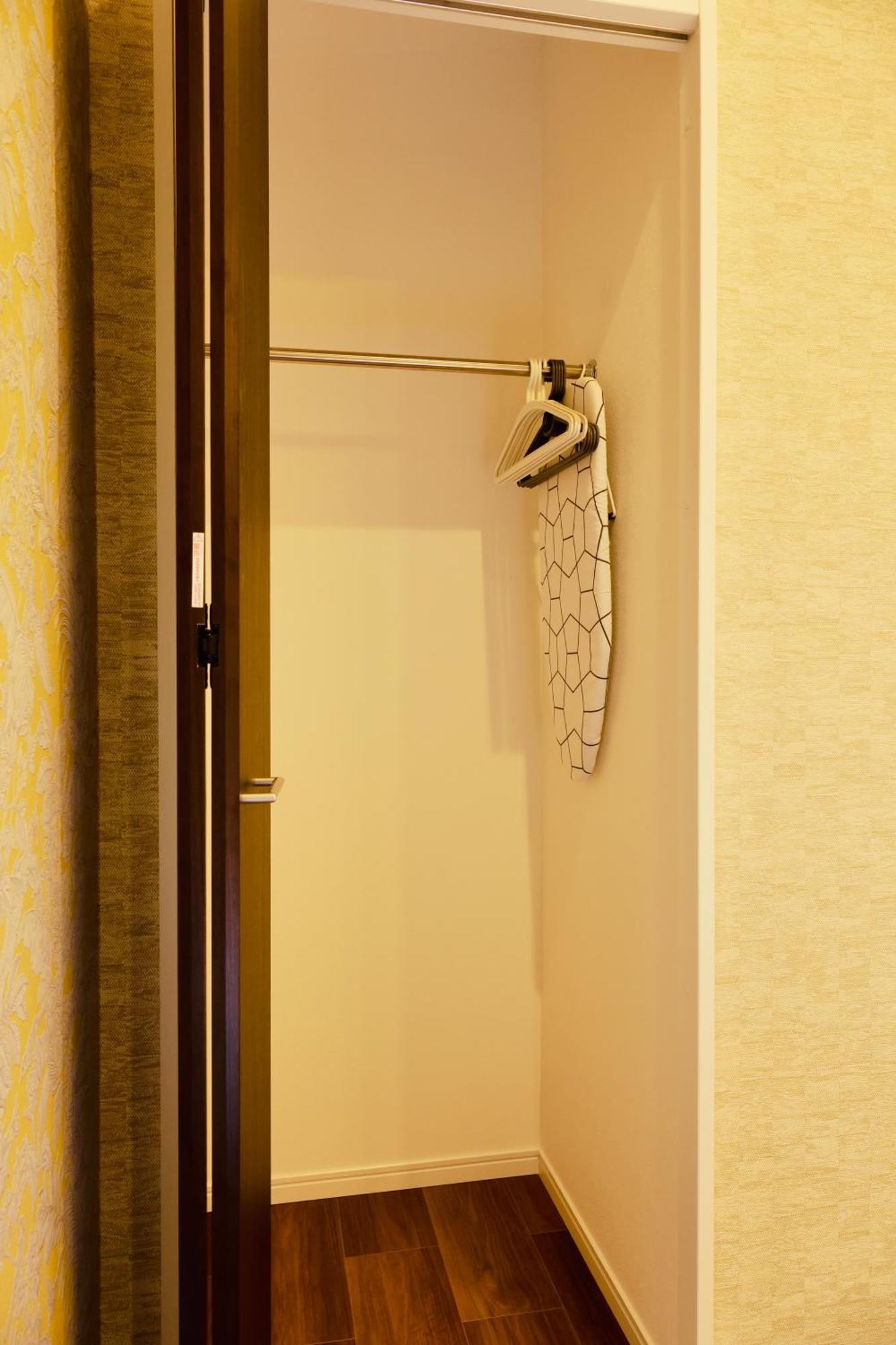 Apartment 【初見】天下茶屋徒歩6分。関西空港、梅田、心斎橋難波直接アクセス Osaka