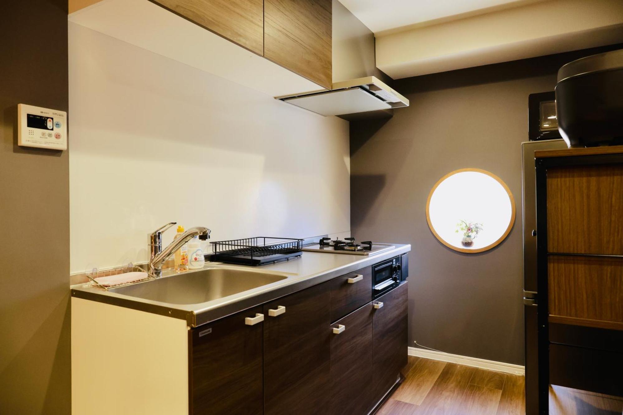 【初見】天下茶屋徒歩6分。関西空港、梅田、心斎橋難波直接アクセス Apartment *