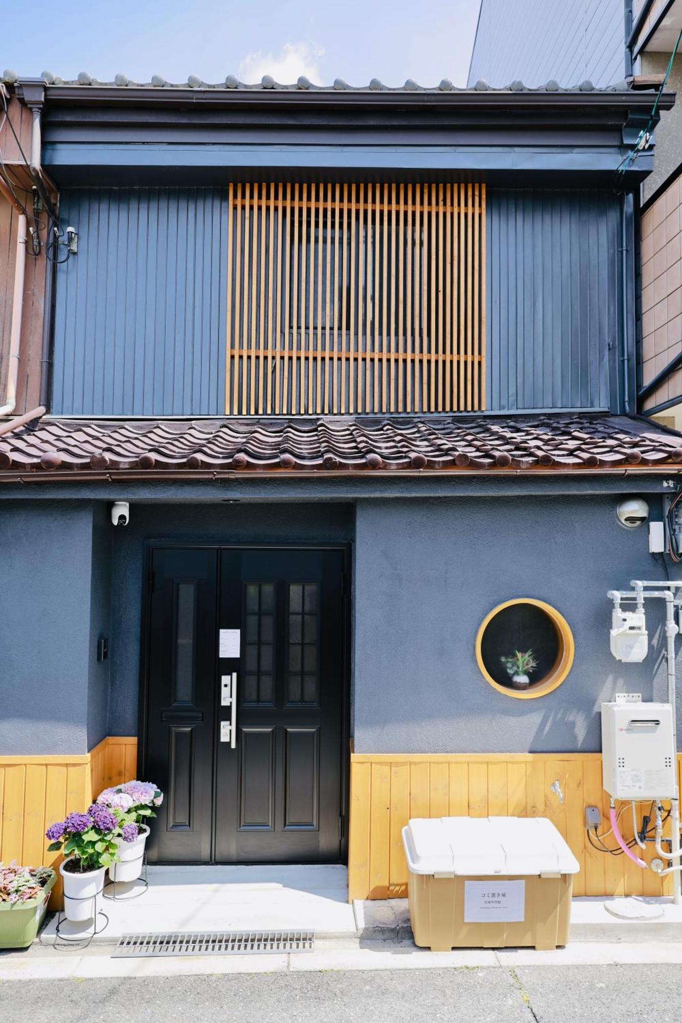 Apartment 【初見】天下茶屋徒歩6分。関西空港、梅田、心斎橋難波直接アクセス Osaka