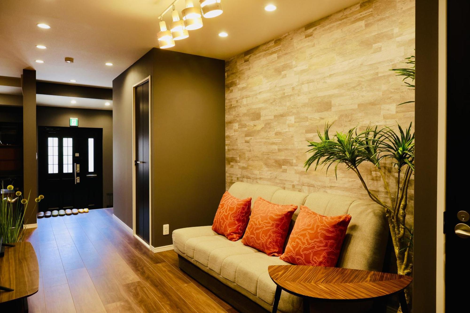 Apartment 【初見】天下茶屋徒歩6分。関西空港、梅田、心斎橋難波直接アクセス *