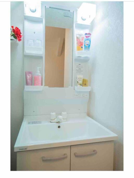 机场直达黑门市场1分钟公寓3房一厅2厕所2浴室 Apartment
