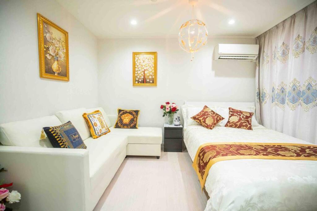 Apartment 日本桥车站30秒道顿堀5分room501 Osaka