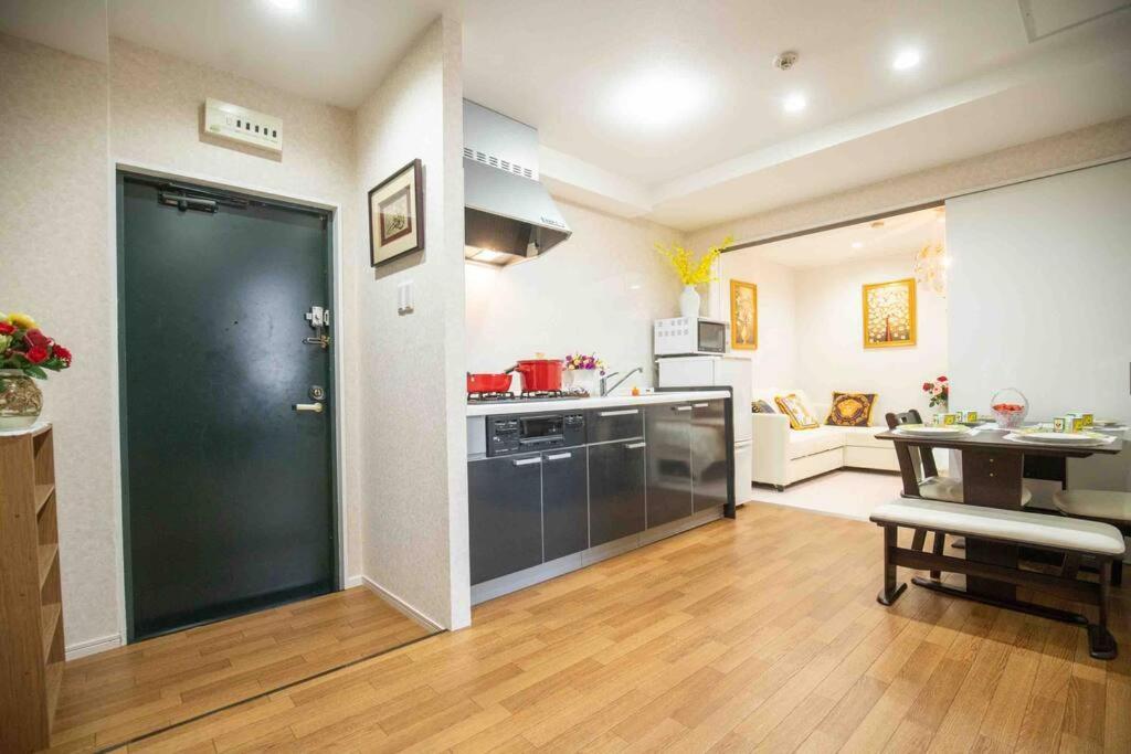 日本桥车站30秒道顿堀5分room501 Apartment *