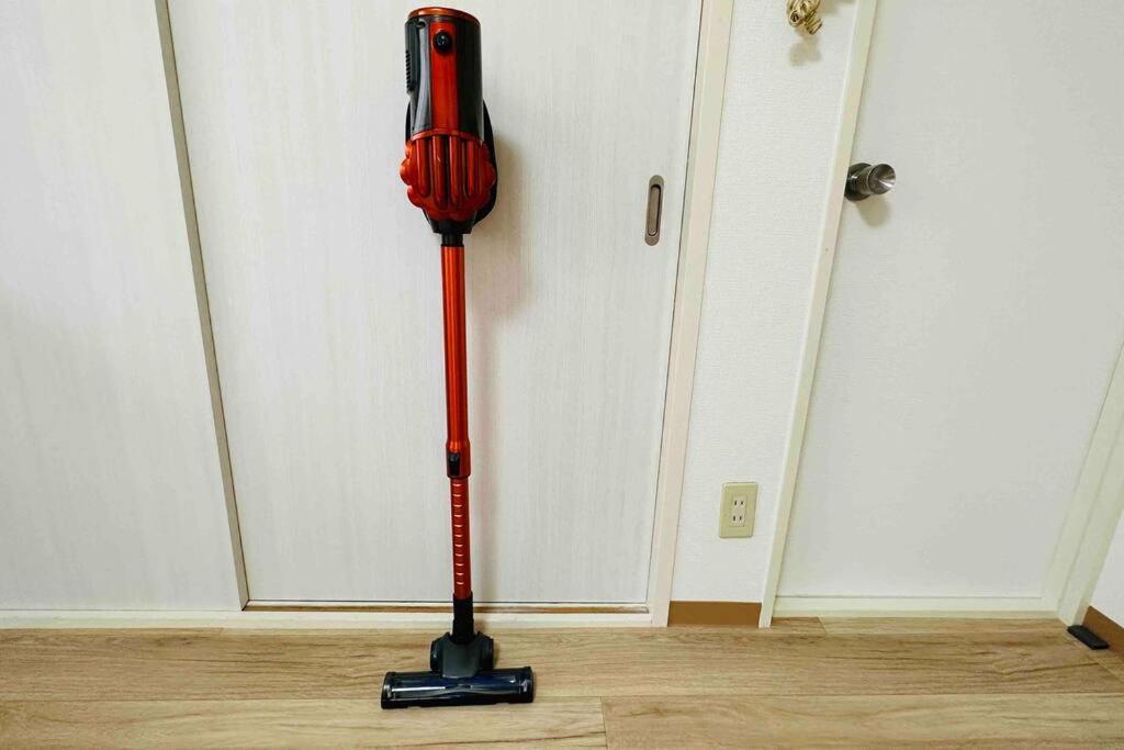 Apartment 303黒門市場すぐ30秒!道頓堀まで徒歩8分!でんでんタウン徒歩3分!通天閣徒歩9分!観光に最高! *