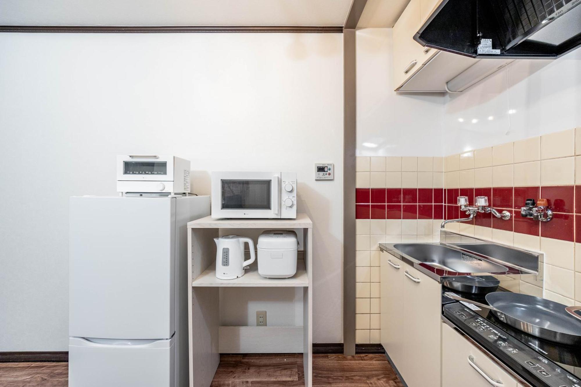 アリタクローバーハイツ103 Apartment