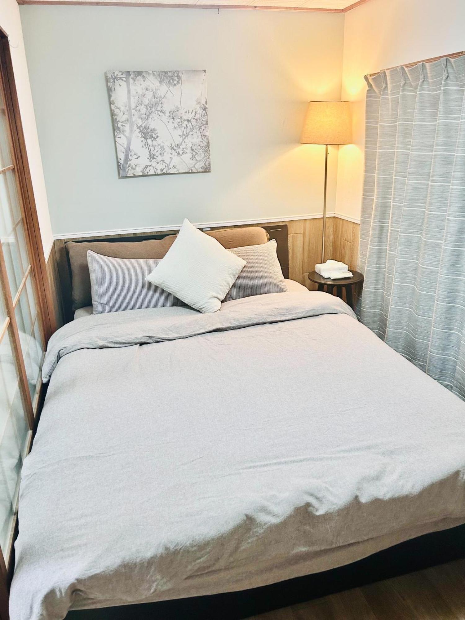 Holiday home 天下茶屋駅5分、専用庭付き平屋—kik Iハウス *
