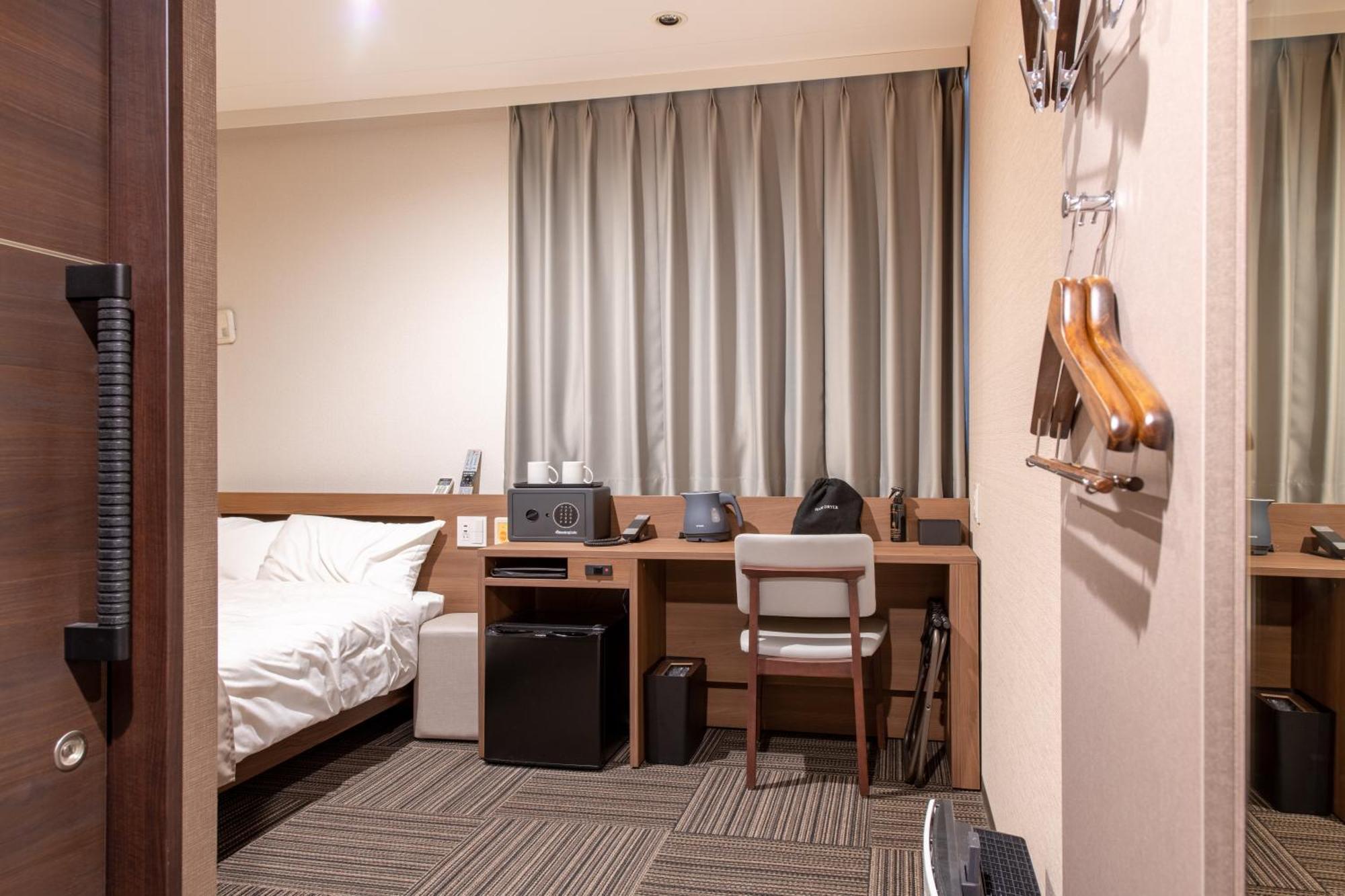 Hotel Sanrriott Hommachi 3*