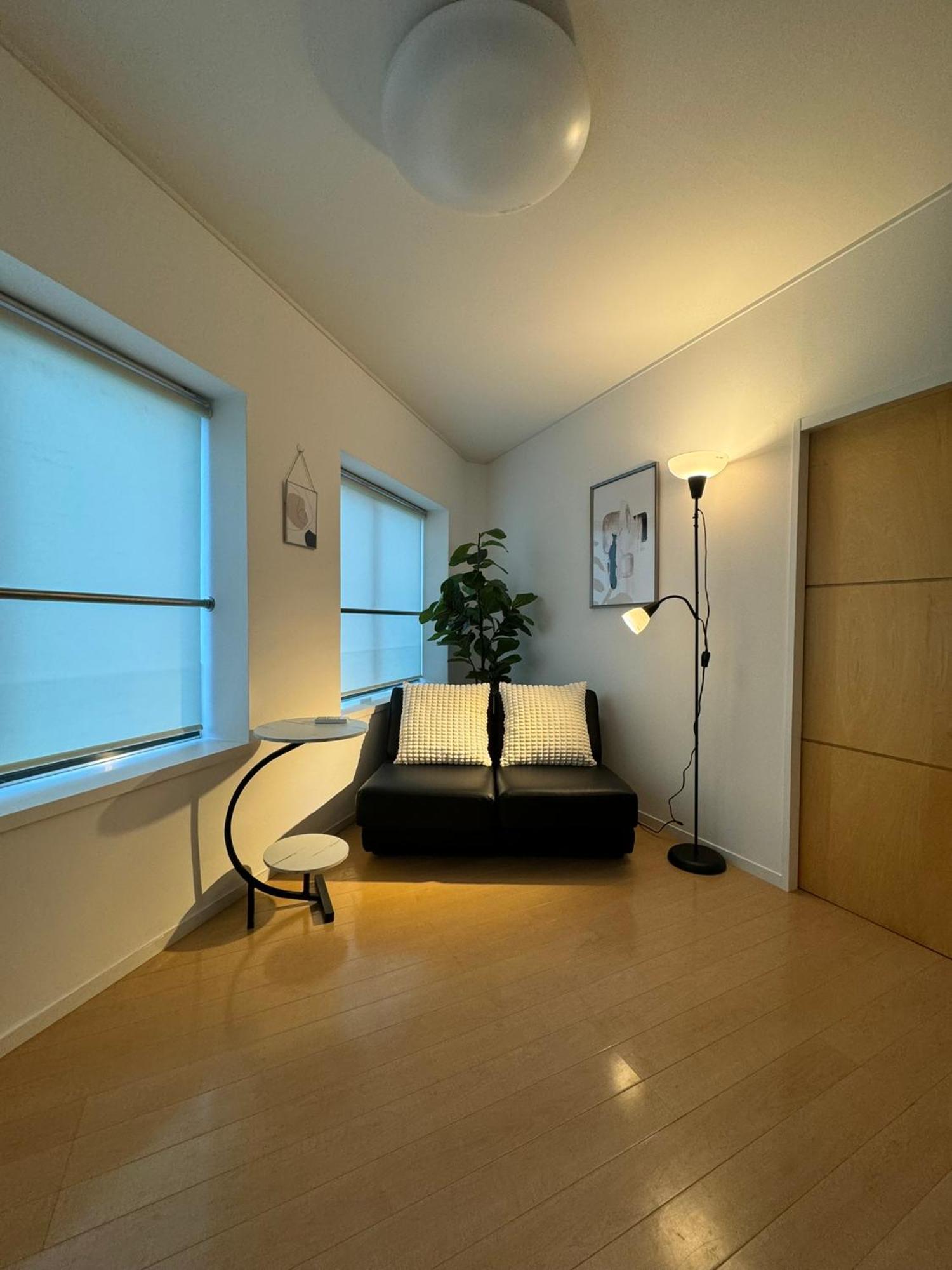 Apartment 大阪中心!!! 黒門市場徒歩5分 日本橋駅徒歩10分 道頓堀徒歩15分 ホテルリネン使用 *