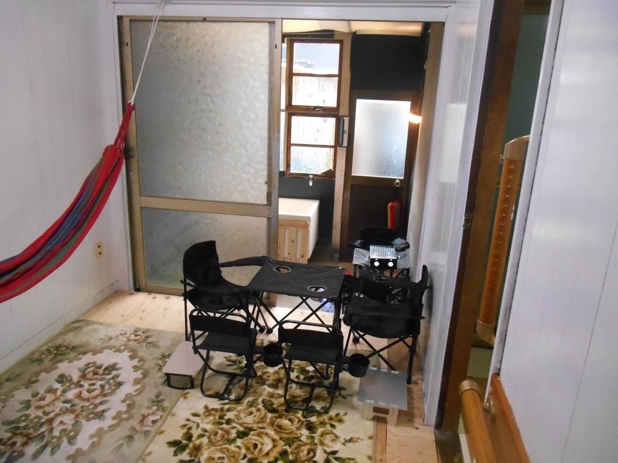 駅徒歩5分どこへも大阪駅へ直結どこへもすぐの大型庭付glampinghouse *