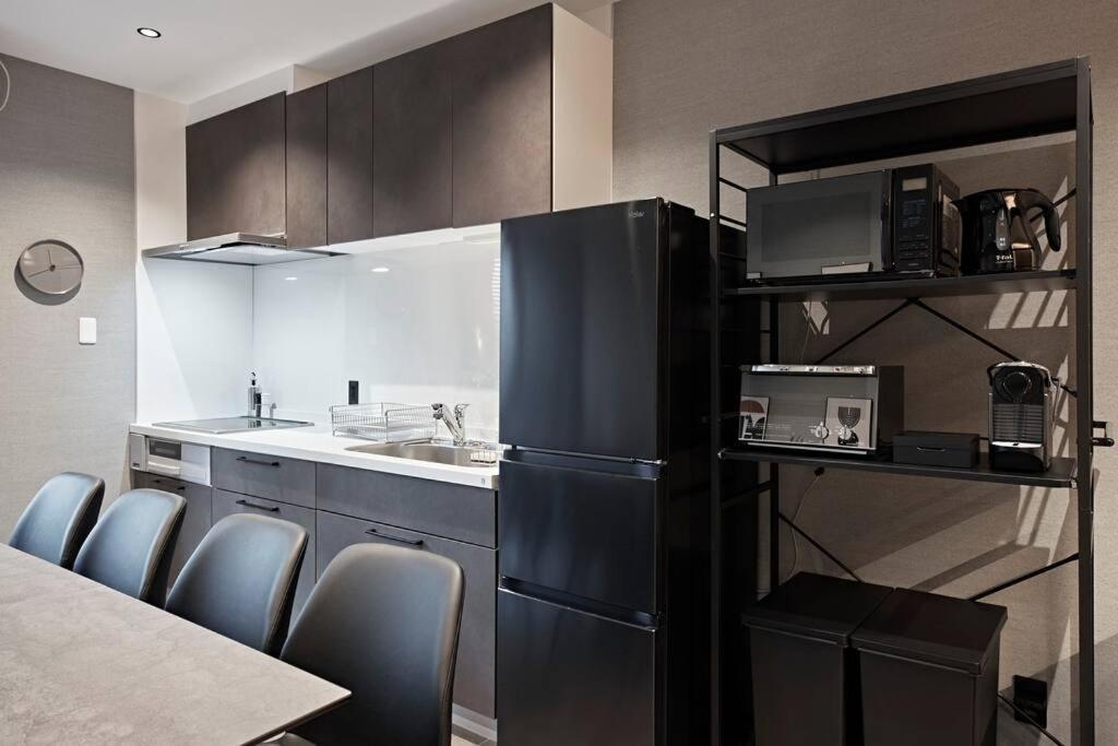 Eni Kuromon Apartment