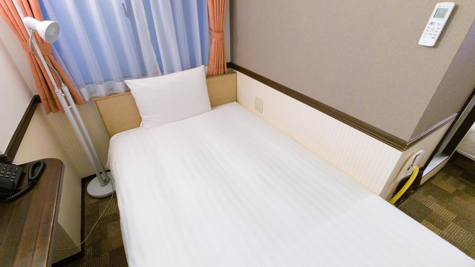 Toyoko Shin-osaka Chuo-guchi Honkan 3*